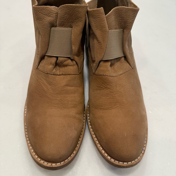 Eileen Fisher Women’s Tan Leather Pull On Ankle Boots Booties Shoes Sz 7.5 - Picture 6 of 11